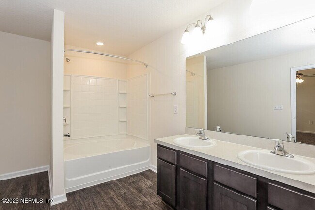 Building Photo - 11598 Walleye Dr