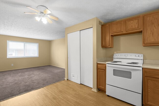 Building Photo - 2 Bedroom Affordable Housing Apartment