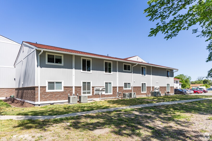 Building Photo - Hampton River Villas