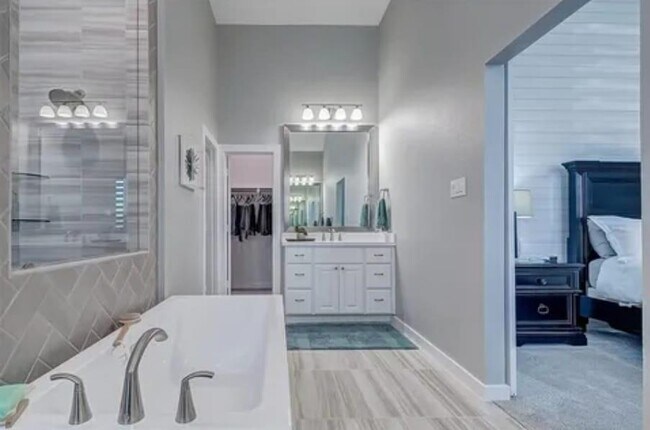 Building Photo - 5307 Streamside Trl