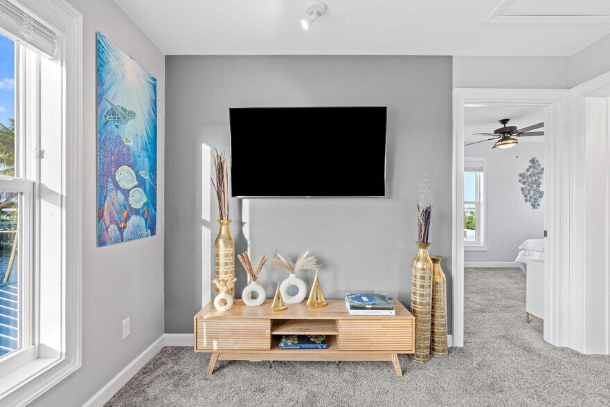 Building Photo - 1200 27th Street Ocean