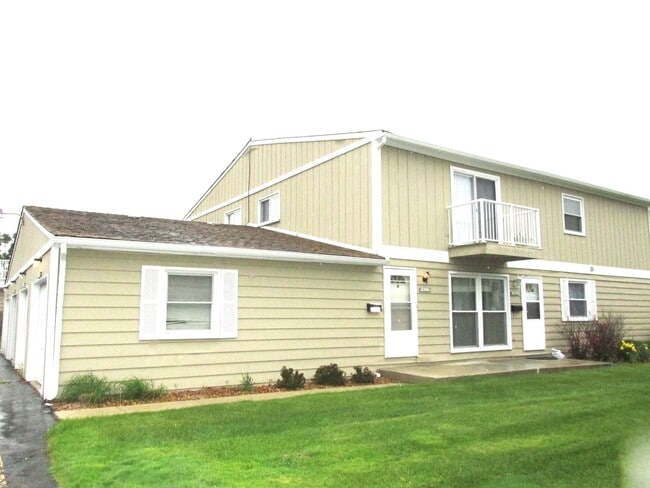 Building Photo - 7956 164th Ct