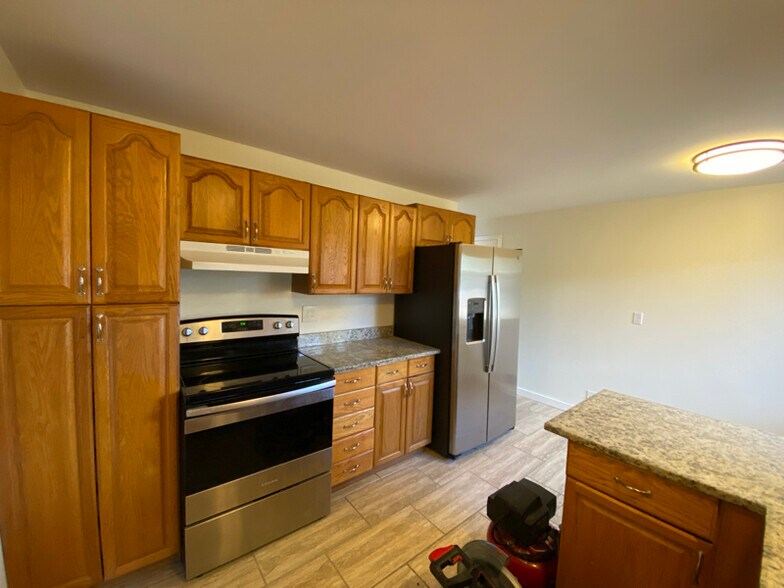 Building Photo - 50 E Weaver Pl