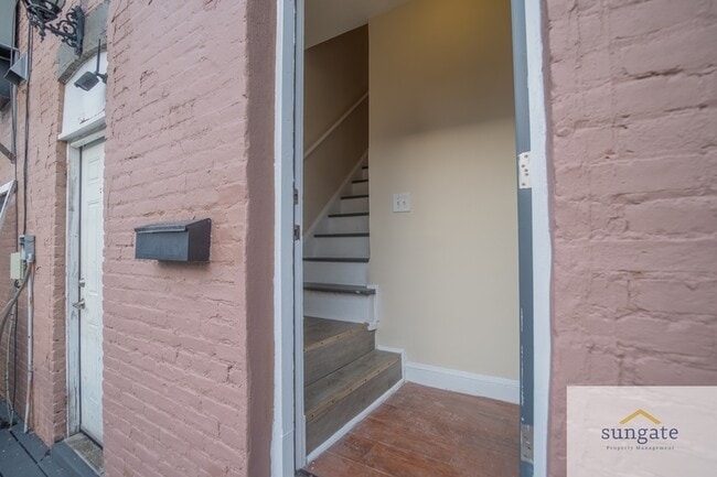 Building Photo - 4032 Falls Rd