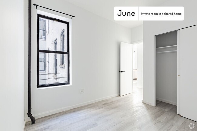 Building Photo - 301 St Nicholas Ave