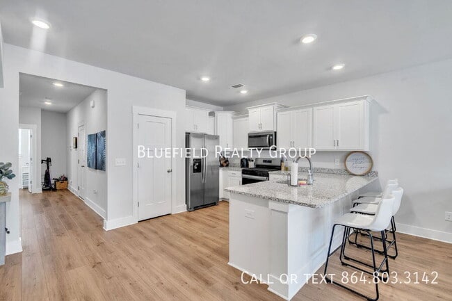 Building Photo - 516 Ml Pk Wy