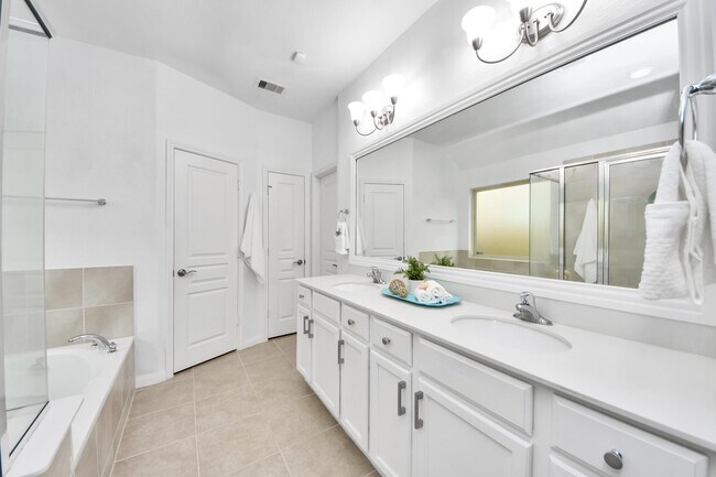 Building Photo - 24615 Ballad Dr