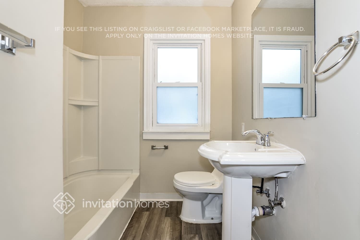 Building Photo - 4016 5th Ave S