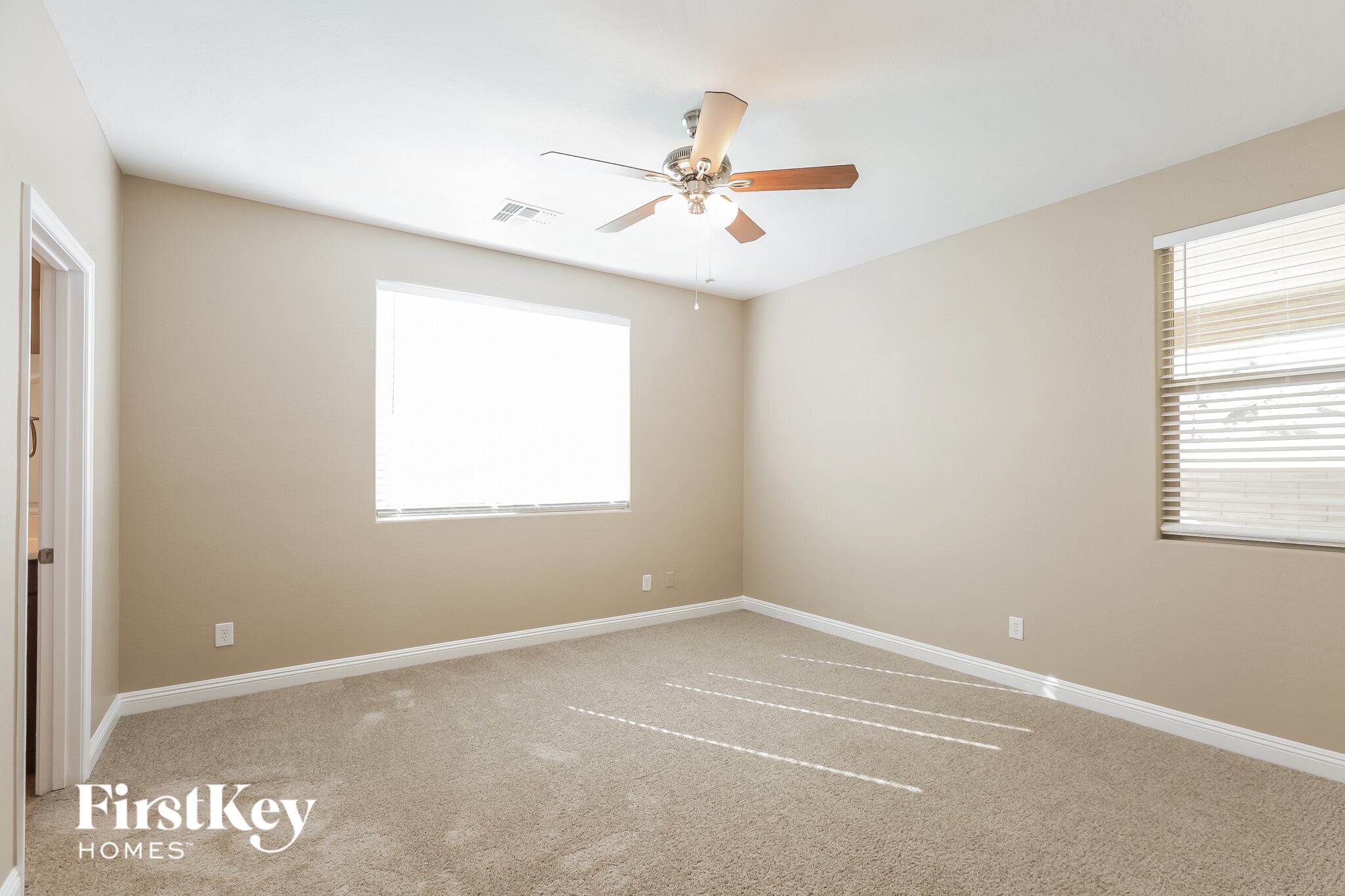 Building Photo - 1809 W Loemann Dr