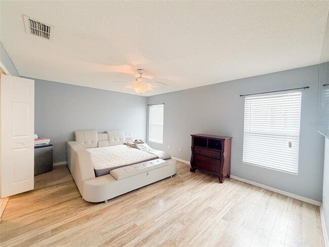 Building Photo - 503 Everest Way