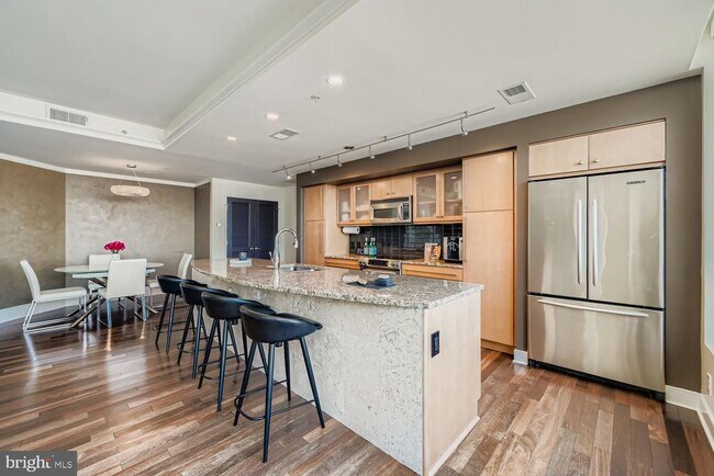 Building Photo - 675 President St