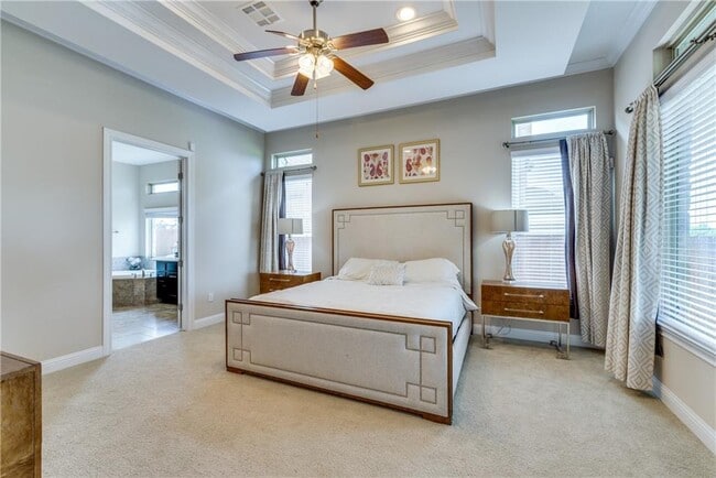 Building Photo - 16404 Aventura Ave
