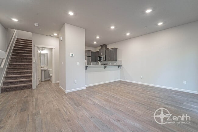 Building Photo - 2403 Trail View Ct