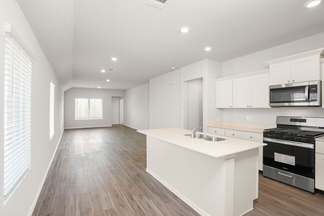 Primary Photo - 3301 Yellow Rose Dr