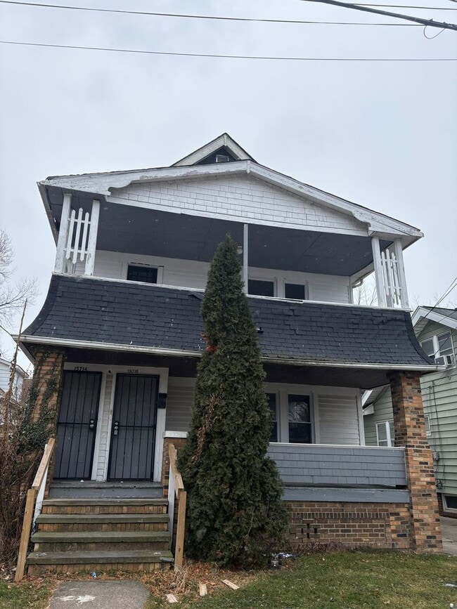 Building Photo - 15710 Corsica Ave