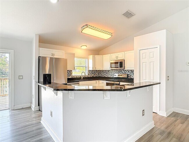 Building Photo - 1254 Briarwood Ave