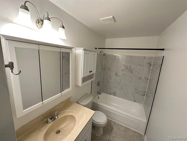Building Photo - 23260 Cranbrooke Dr