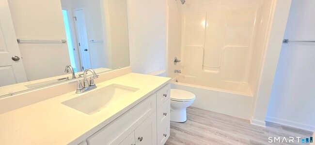 Building Photo - 274 Bridgeport Ave