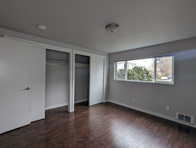 Building Photo - 357 NW 50th St