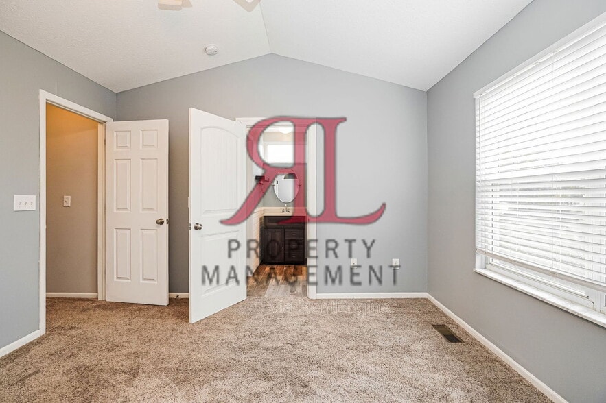 Building Photo - 2627 Westrock Dr