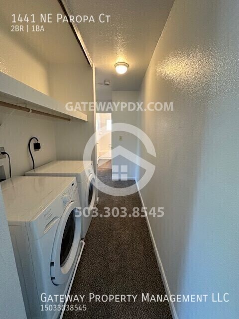 Building Photo - 1441 NE Paropa Ct