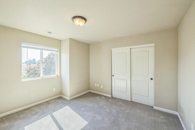 Building Photo - 2501 Carson Loop