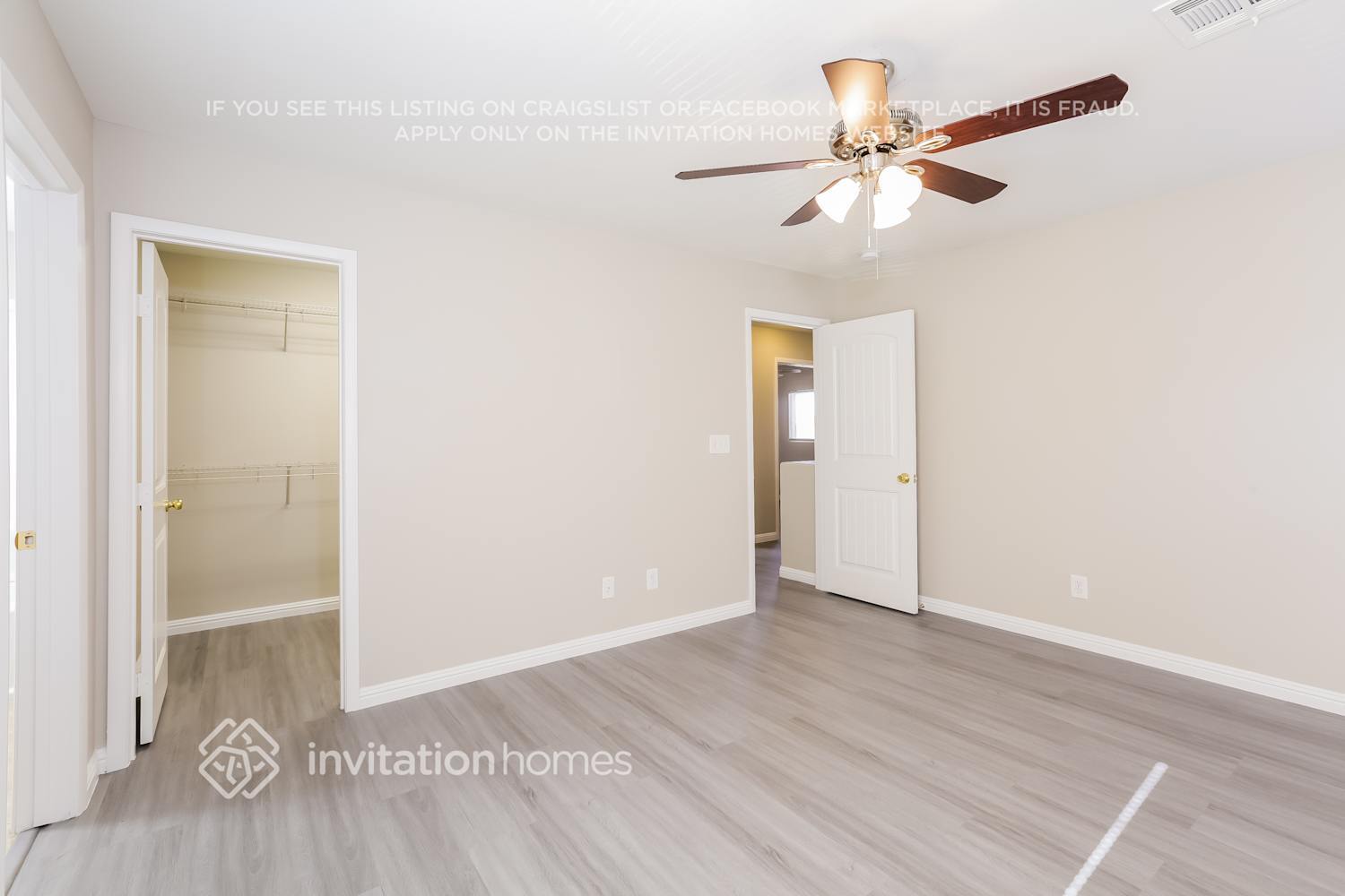 Building Photo - 4820 Golden Shimmer Ave