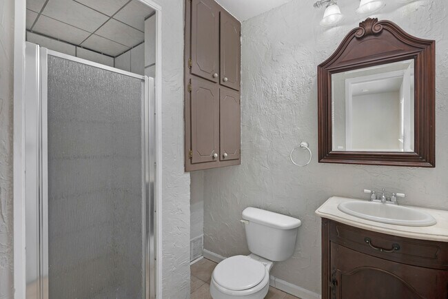Building Photo - 5119 Oregon Trl