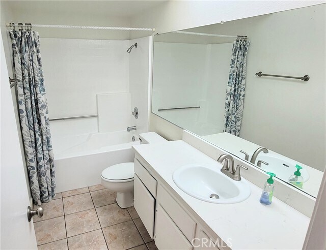 Building Photo - 14644 Bella Courte