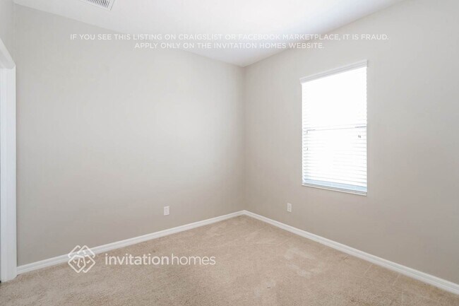 Building Photo - 11118 Great Neck Rd