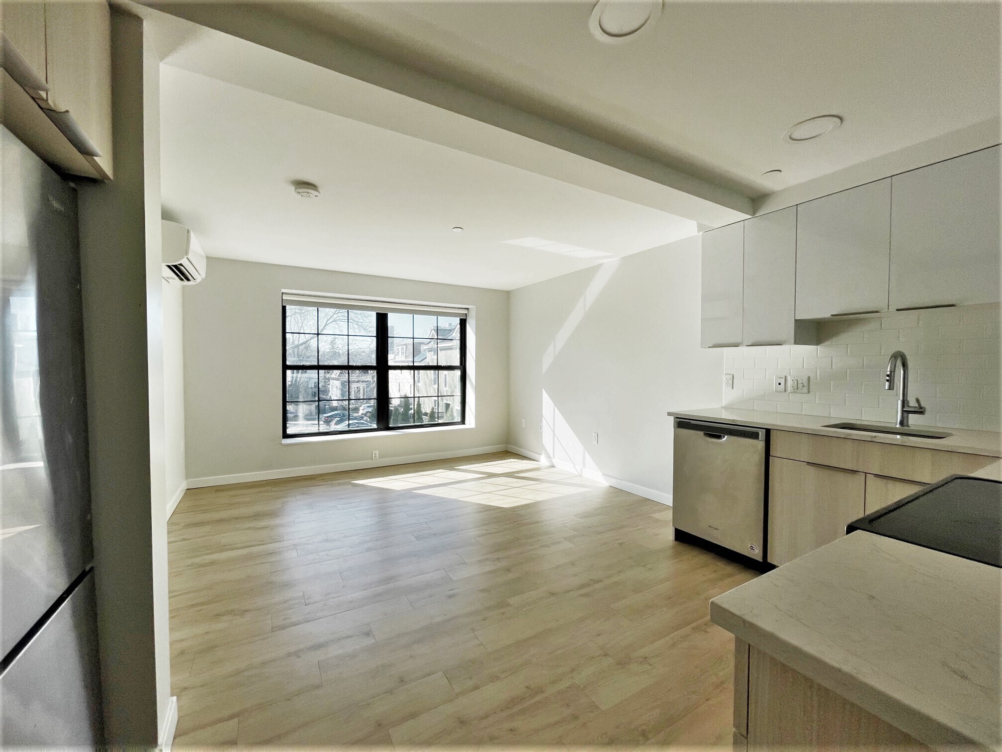 Building Photo - 1 Soden Pl