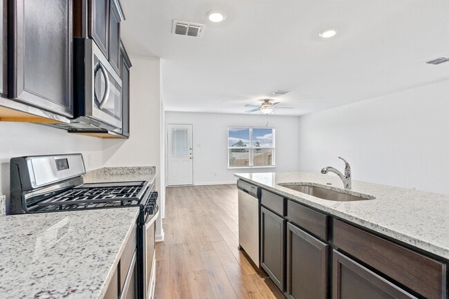 Building Photo - 15254 Bufflehead Crk