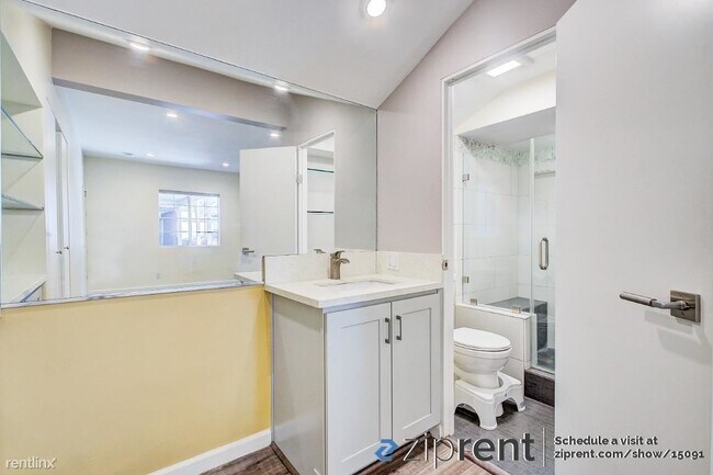 Building Photo - 1 br, 1 bath House - 6854 Gentry Avenue, L...