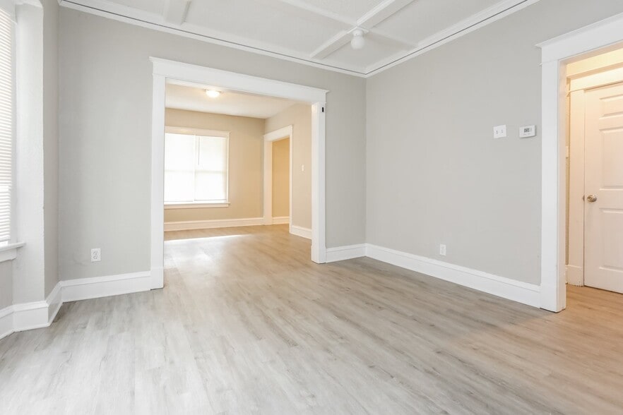 Building Photo - 4107 Woodland Ave