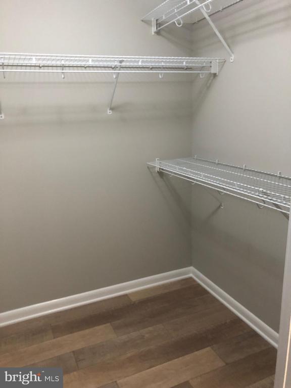 Building Photo - 1021 N Garfield St