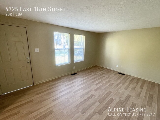 Building Photo - 4725 E 18th St