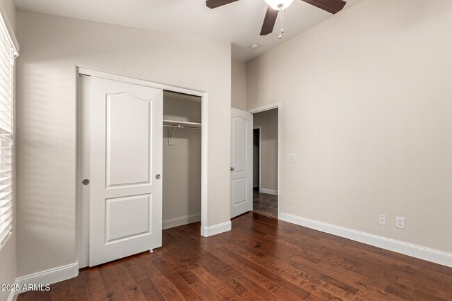 Building Photo - 1444 E Baker Dr