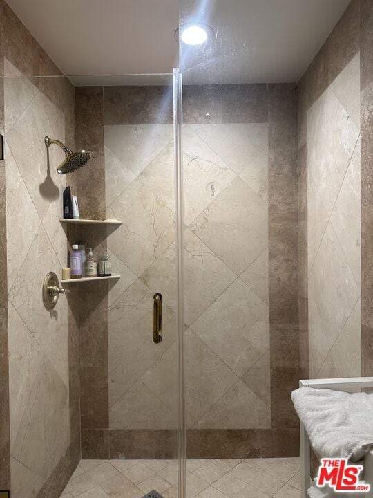 Building Photo - 324 N Palm Dr