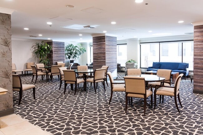 Building Photo - 44 W Broadway