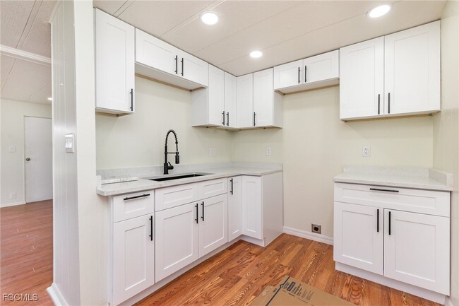 Building Photo - 91 Twin Palms Dr