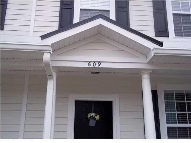 Building Photo - 2BR/2.5BA Condo Central Commons Gated Community - Available 5/1!