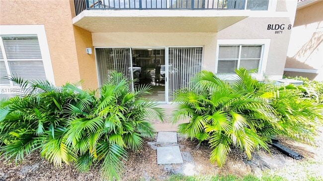 Building Photo - 8871 Wiles Rd