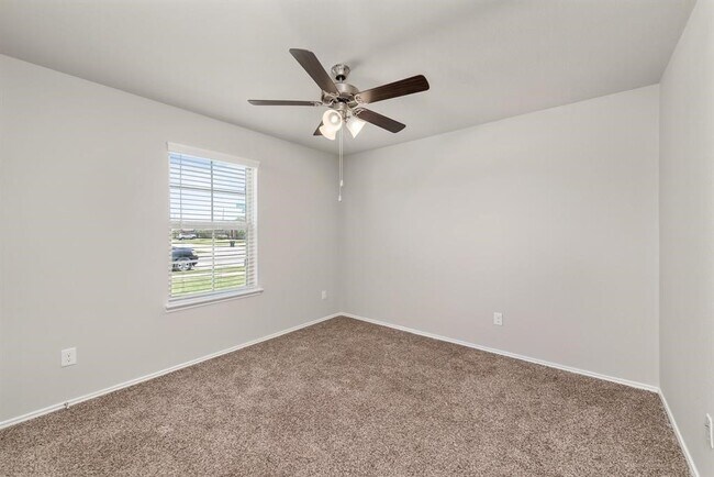 Building Photo - 1838 Gibbons Creek Dr