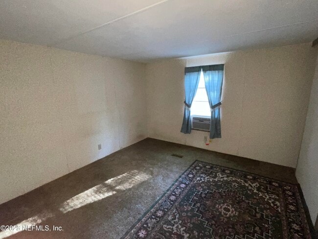 Building Photo - 205 Lakeview Ct
