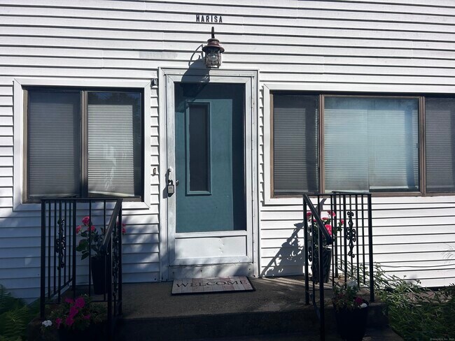 Building Photo - 56 Hartford Ave