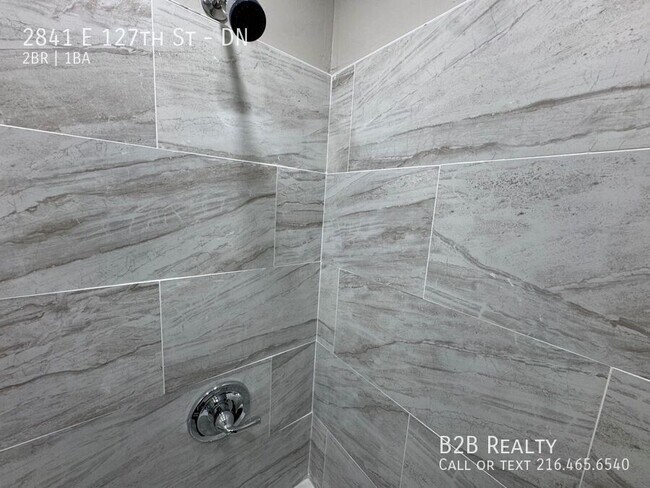 Building Photo - 2841 E 127th St