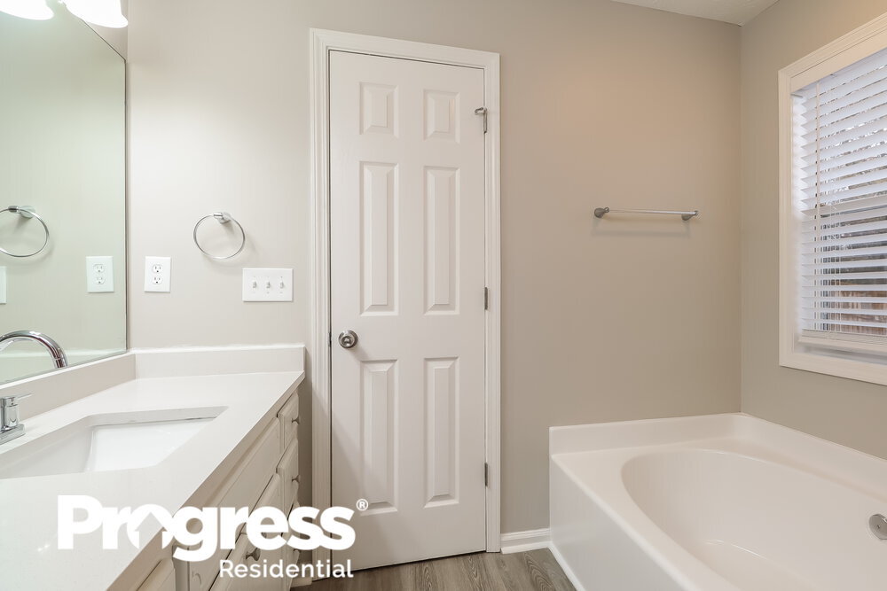 Building Photo - 1116 Whisper Wind Dr