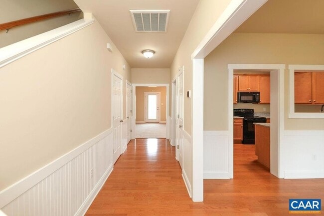 Building Photo - 328 Marquette Ct