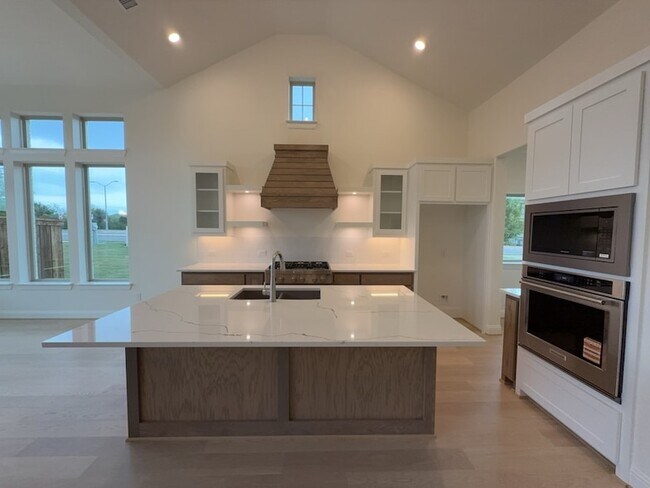 Building Photo - 2463 Bussey Dr