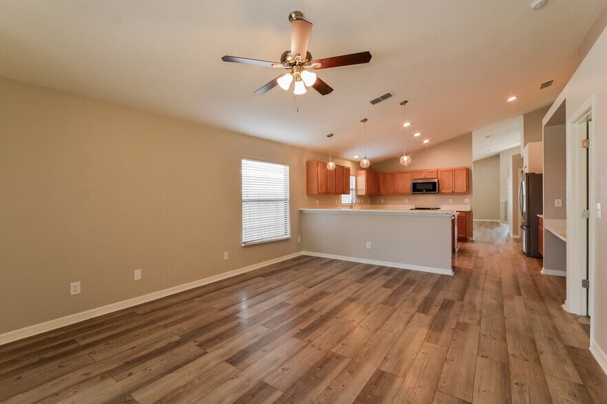 Building Photo - 2296 Bracknell Forest Trail